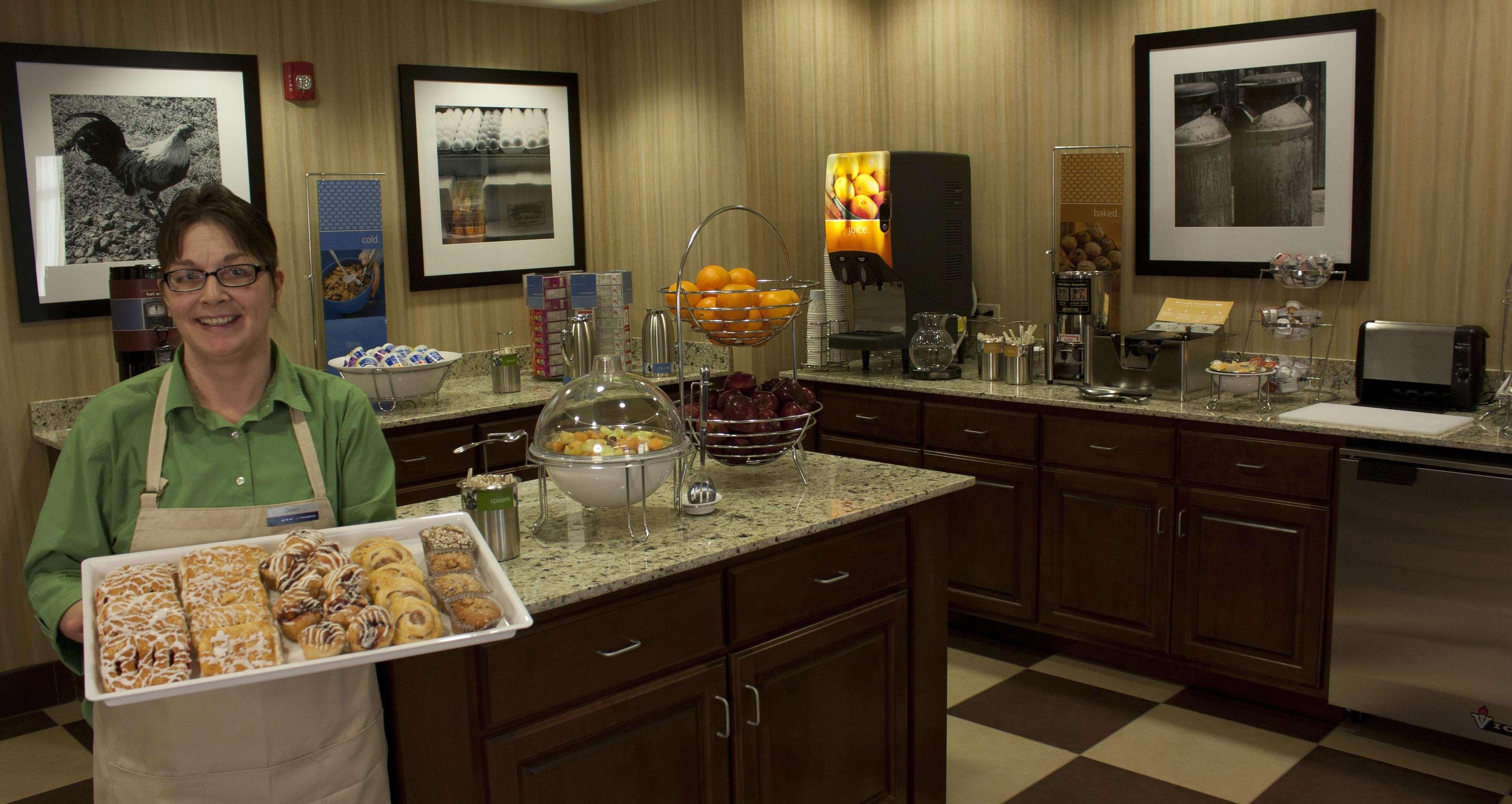 Hampton Inn - Burlington Restoran fotoğraf